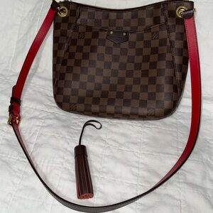 🎊 SOLD 🎊 Louis Vuitton South Bank Besace